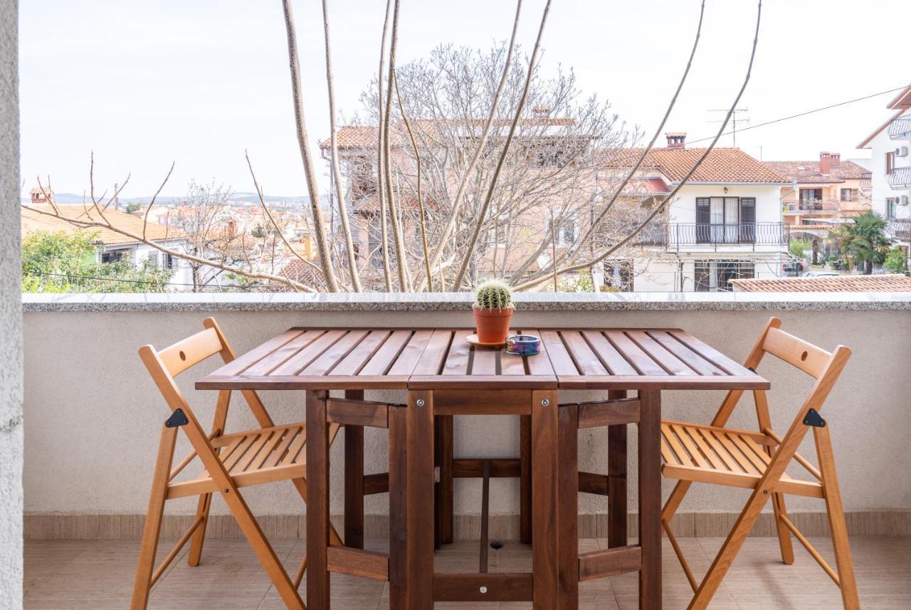 Alto 1 Studio Apartment 로비니 외부 사진
